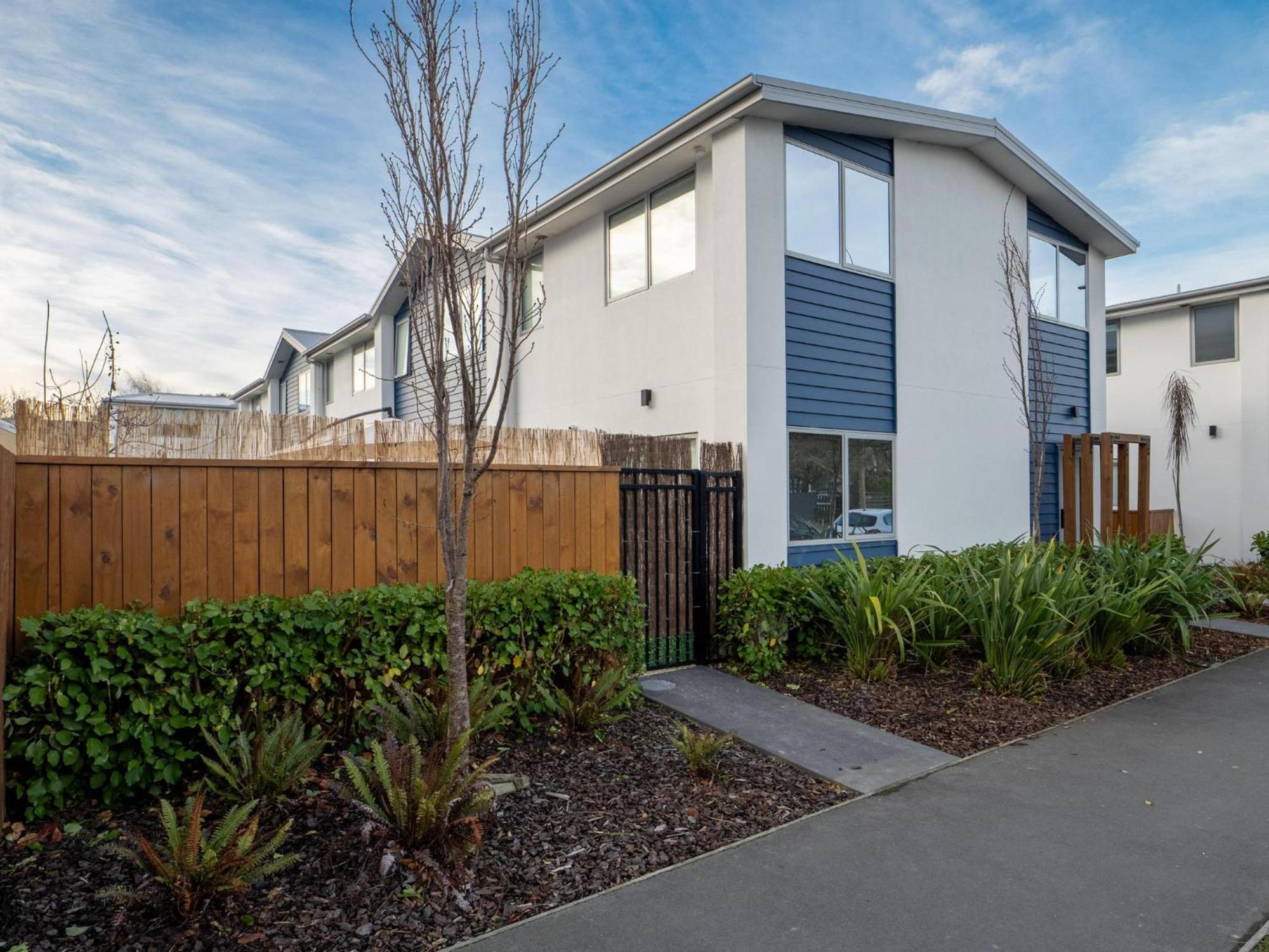 Central City Heaven Spa Christchurch Exterior photo